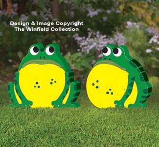 Giant Fat Garden Frogs Pattern - The Winfield Collection