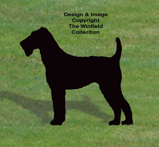 Airedale Terrier Schatten Holzmuster